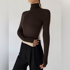 Two Tone Double Sided Long Sleeve Knit Top|commense